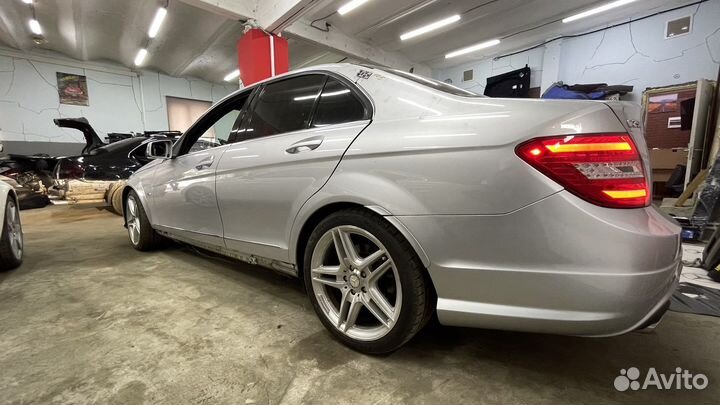 Mercedes w204 в разбор на запчасти