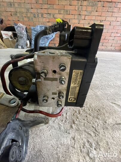 Блок ABS в сборе Lexus LS460