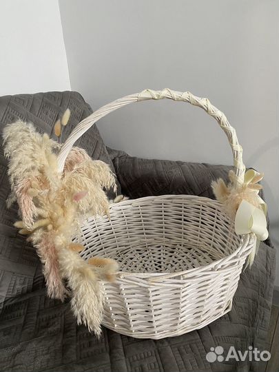 Корзина плетеная для подарков