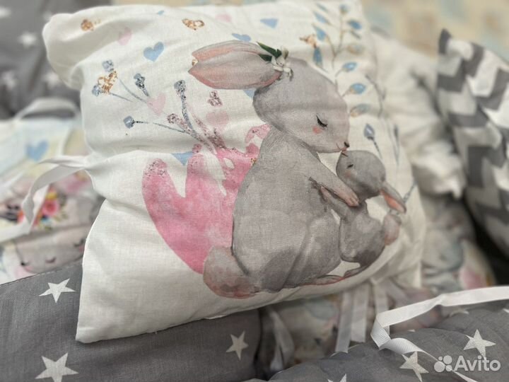 Подушки бортики в детскую кроватку