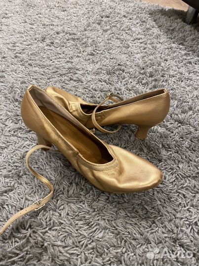 Туфли для бальных танцев