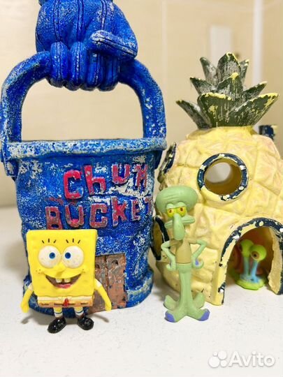 Аксолотль с аквариумом