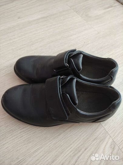 Школьная обувь для мальчика. Разм. 34 и 35