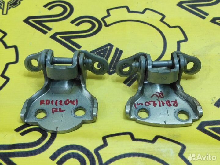 Петли двери задние левые Honda Cr-V RD1 B20B 2000