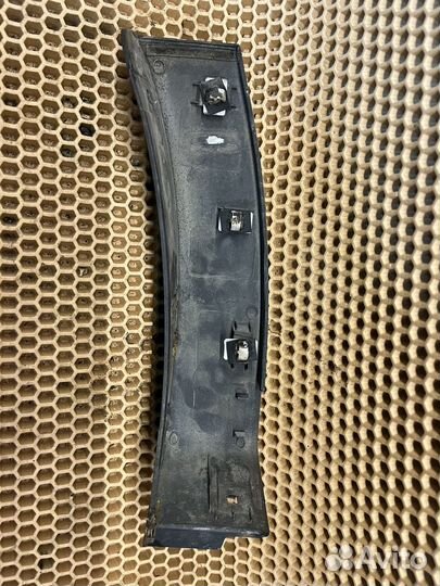 Накладка крыла передняя правая hyundai h1 2018