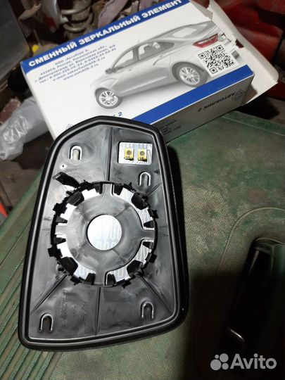 Зеркальный элемент LADA vesta
