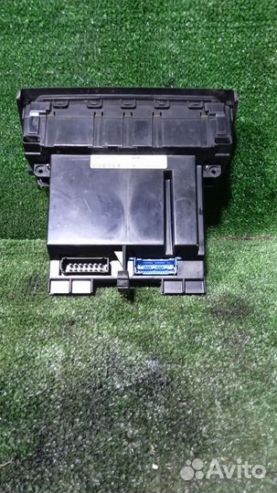 Блок управления климатической установкой Renault L