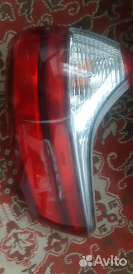 Фонарь задний правый