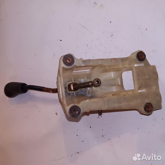 Toyota Carina E кулиса кпп