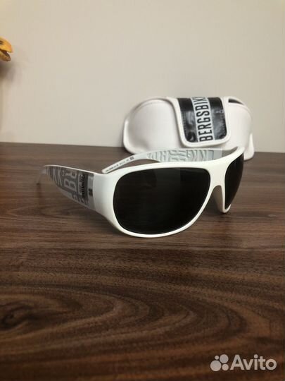 Солнцезащитные очки Bikkembergs