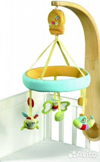 Мобиль на детскую кроватку