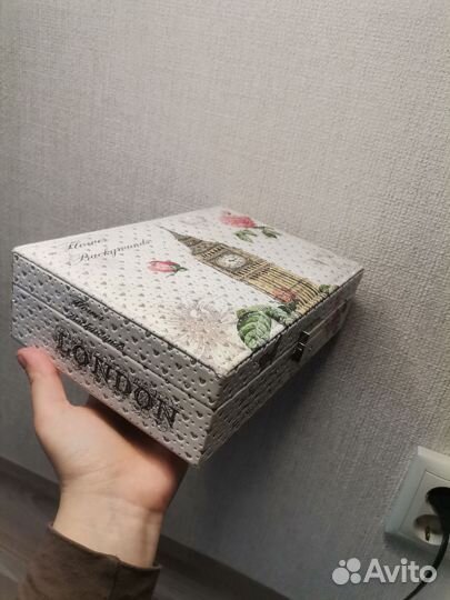 Шкатулка для украшений