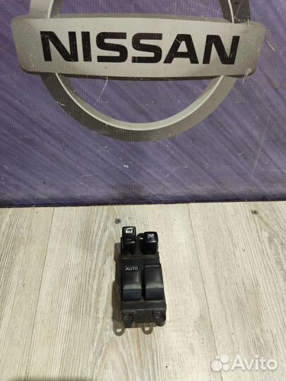 Блок кнопок стеклоподъемников Nissan almera N16 Ле