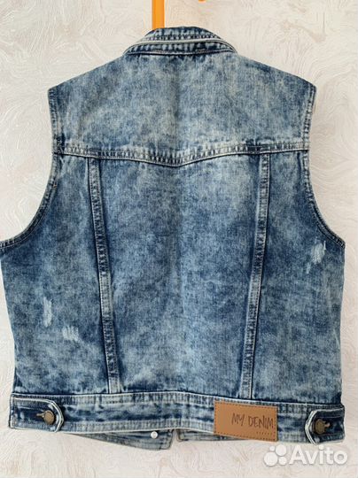 Жилетка befree и джинсы