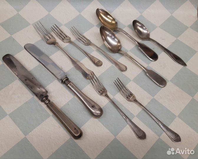 Старинные вилки ножи ложки