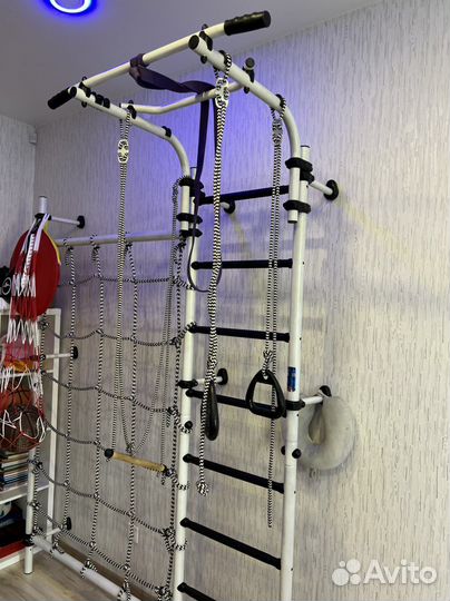 Шведская стенка с турником подходит всем