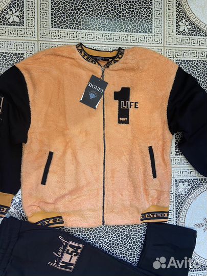 Новый спортивный костюм Турция signet