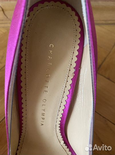 Туфли женские Charlotte Olympia на высоком каблуке