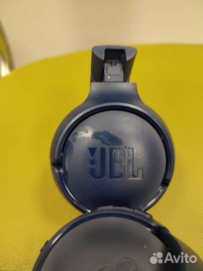 Беспроводные наушники jbl