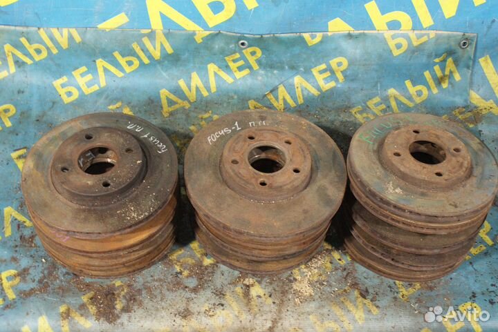 Передний тормозной диск Ford Focus 1