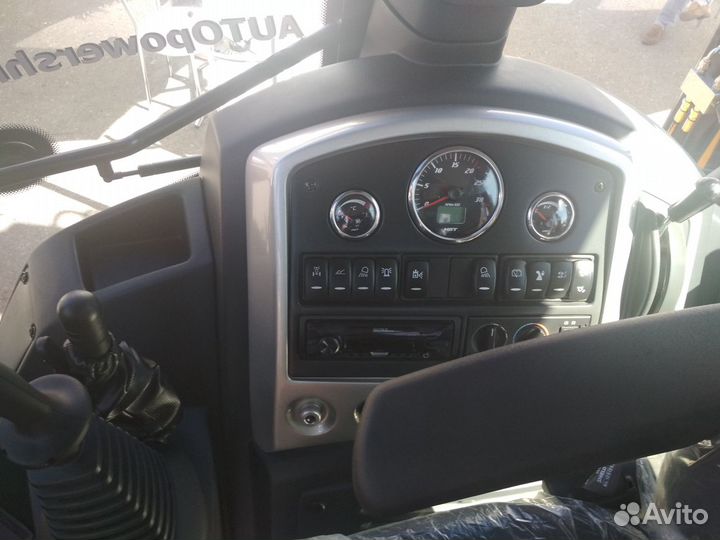 Экскаватор-погрузчик MST M644 PLUS, 2023