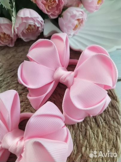 Розовые бантики для девочки