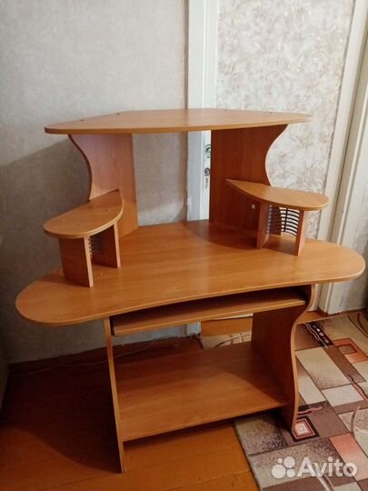 Компьютерный стол угловой бу