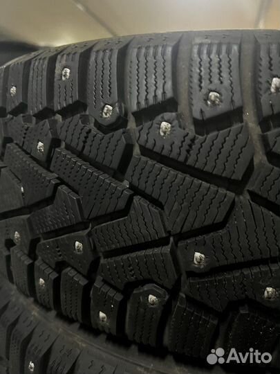 Pirelli Winter Ice Zero 215/55 R18 99T