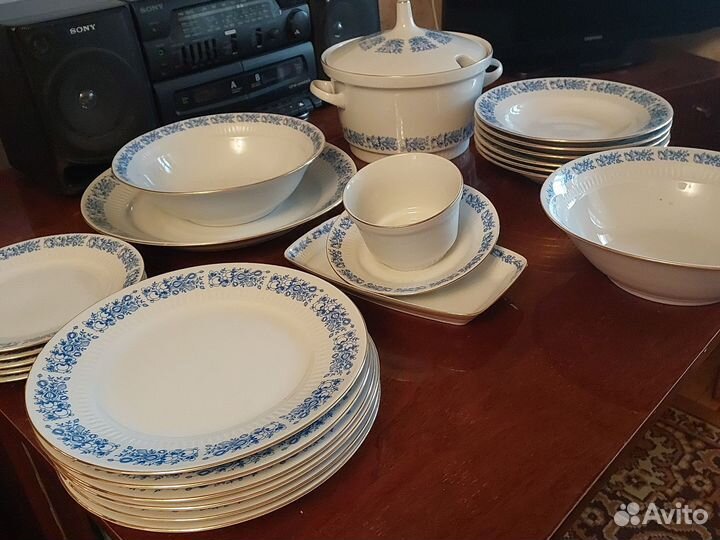 Столовый сервиз гдр, голубой лук 