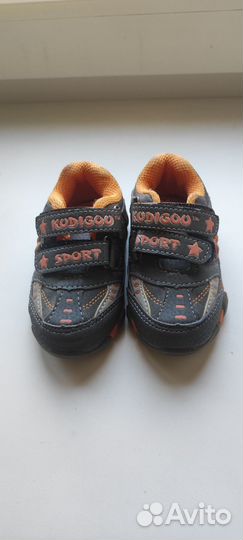 Кроссовки новые