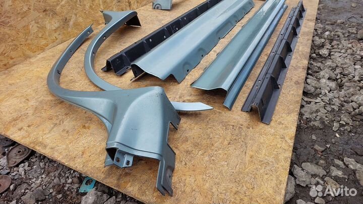 Комплект накладок порогов BMW E53