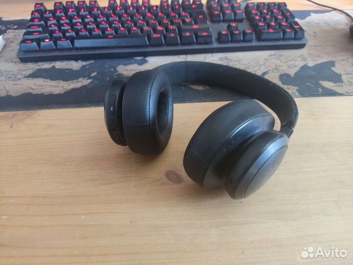 Беспроводные наушники JBL live 500 BT