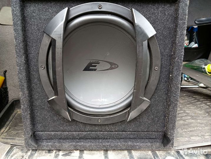 Сабвуфер Alpine swe 1044br