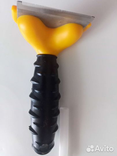 Когтерезка для мелких животных. И расческа