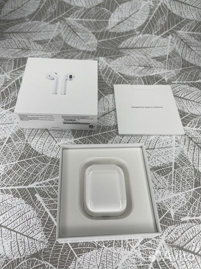 Кейс для airpods 2 новый оригинал