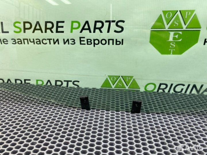 Стекло двери заднее левое Audi A6 C5 avant quattro