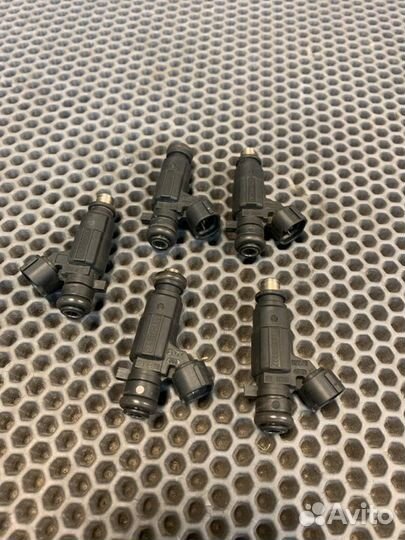 Форсунка топливная Bentley Continental Flying Spur