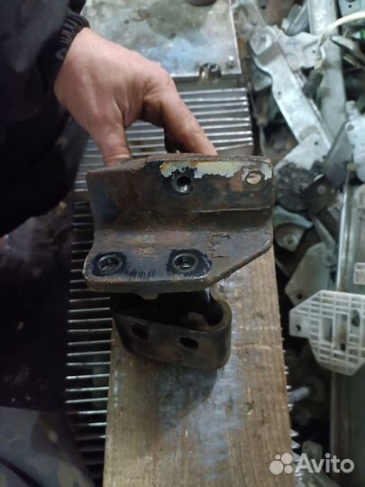 Подушка двигателя Lifan Smily