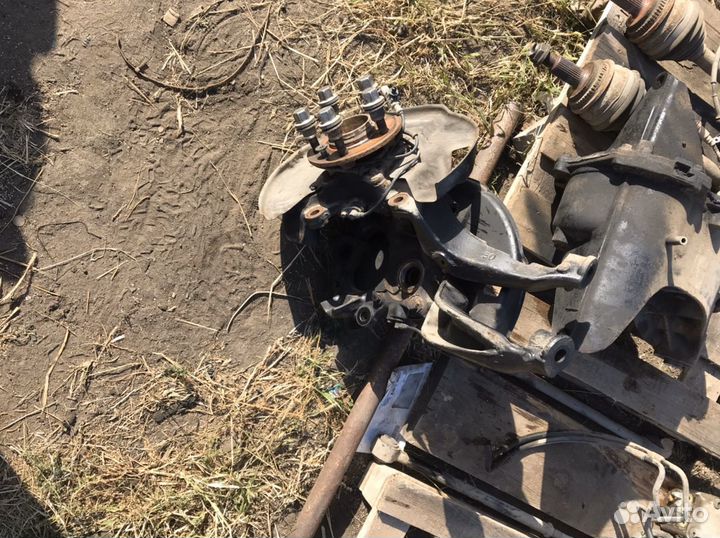 Кулак ступица Range Rover sport