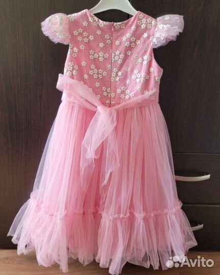 Платье праздничное для девочки 134