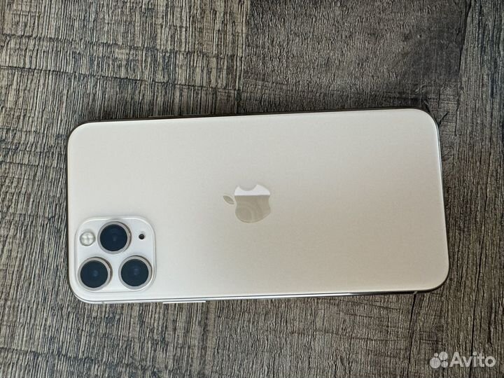 iPhone 11 Pro, 64 ГБ