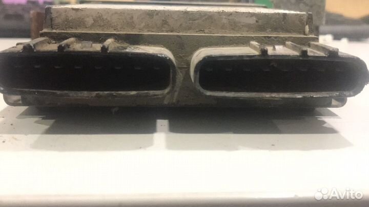 Блок управления форсунками Toyota Land Cruiser 200