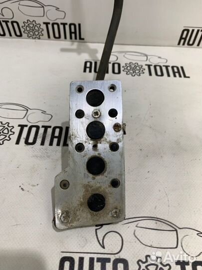 Педаль газа Chevrolet Lacetti хэтчбек F16D3 2011