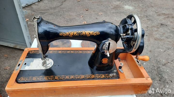 Швейная машинка пмз им калинина