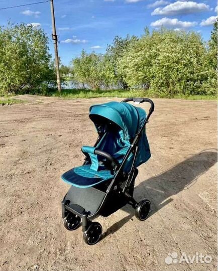 Коляска новая