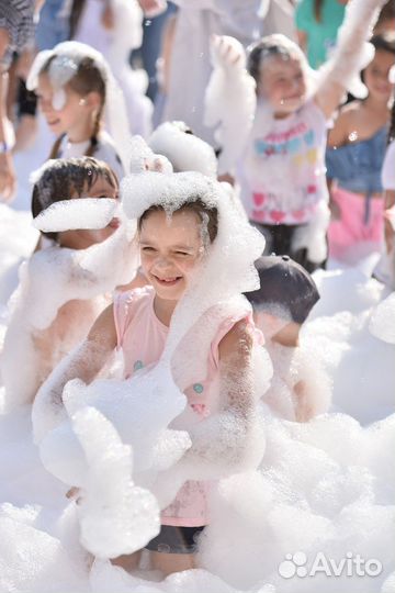 Пенное шоу краски холли