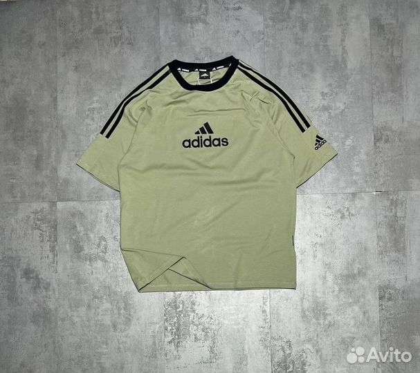 Футболка adidas