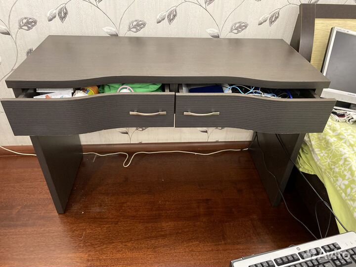 Письменный стол lazurit