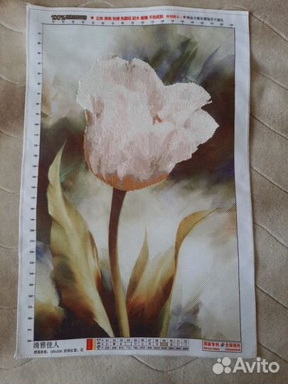 Вышивка Тюльпан