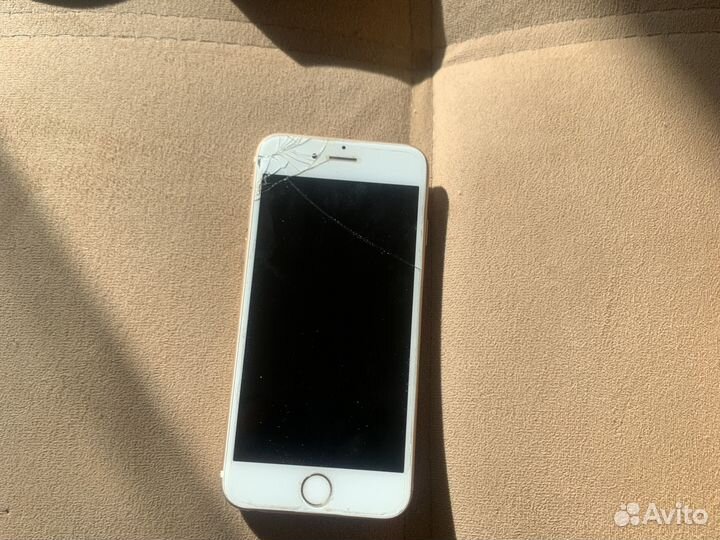 Телефон сломаный iPhone 6s